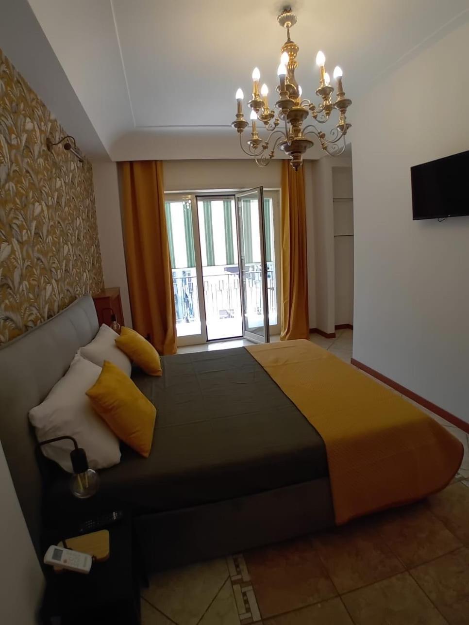 Reginella House Hotell Napoli Eksteriør bilde