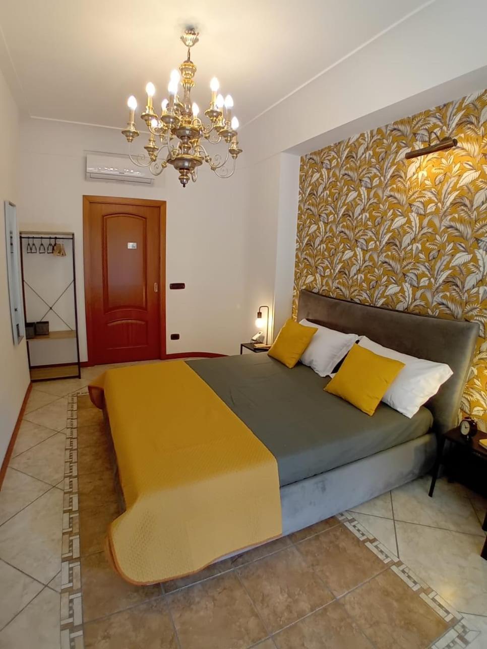Reginella House Hotell Napoli Eksteriør bilde