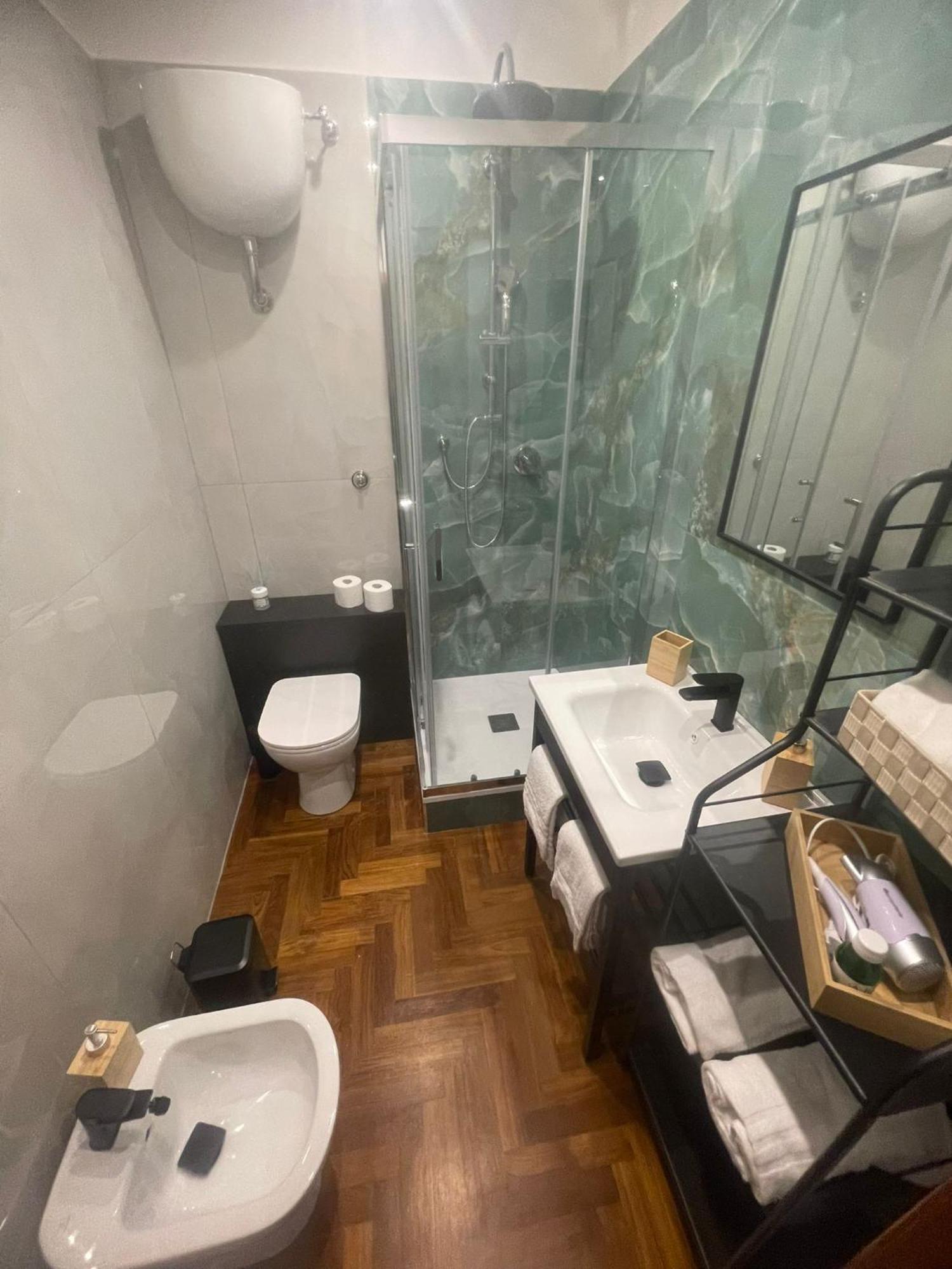 Reginella House Hotell Napoli Eksteriør bilde