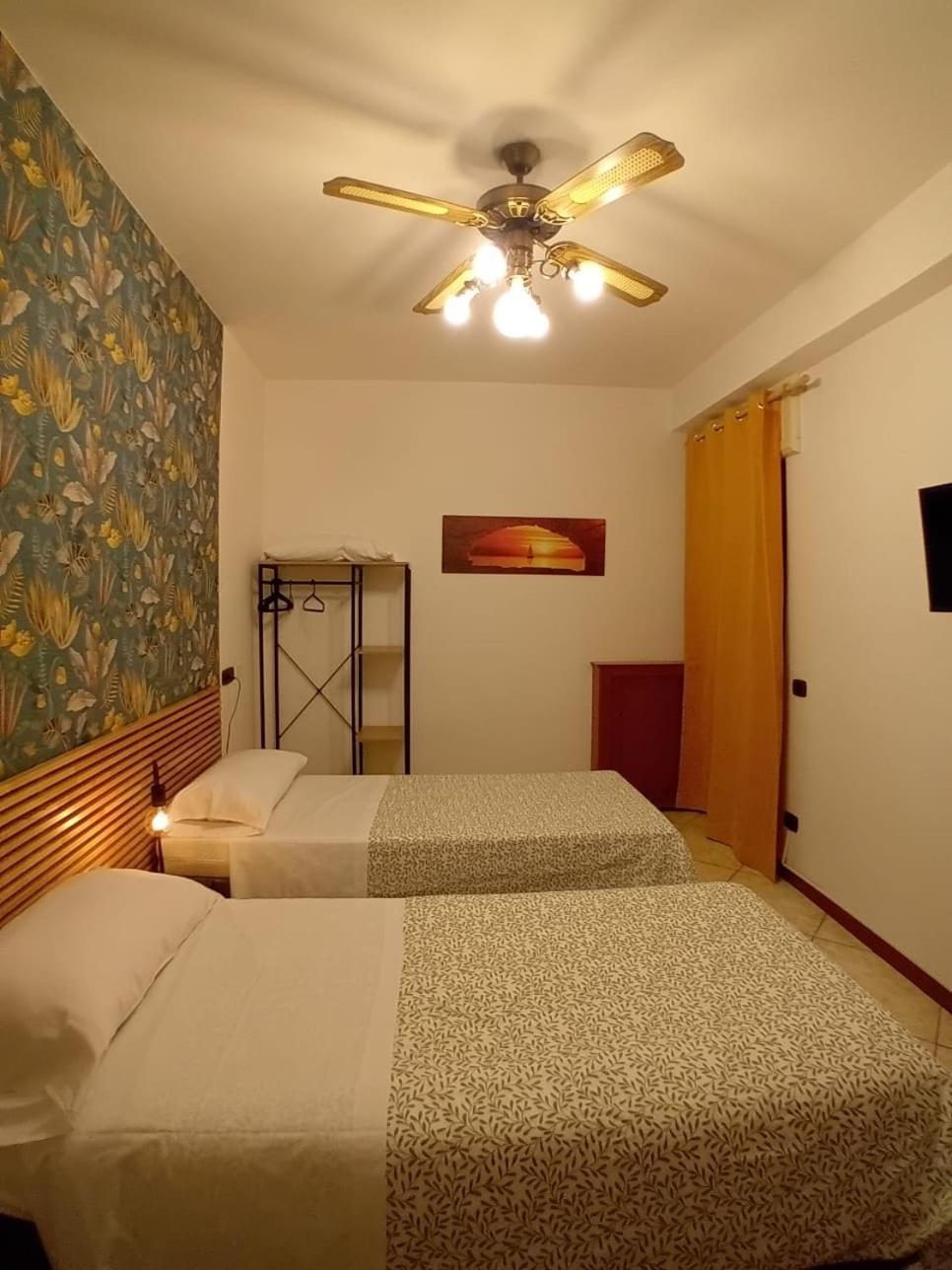 Reginella House Hotell Napoli Eksteriør bilde